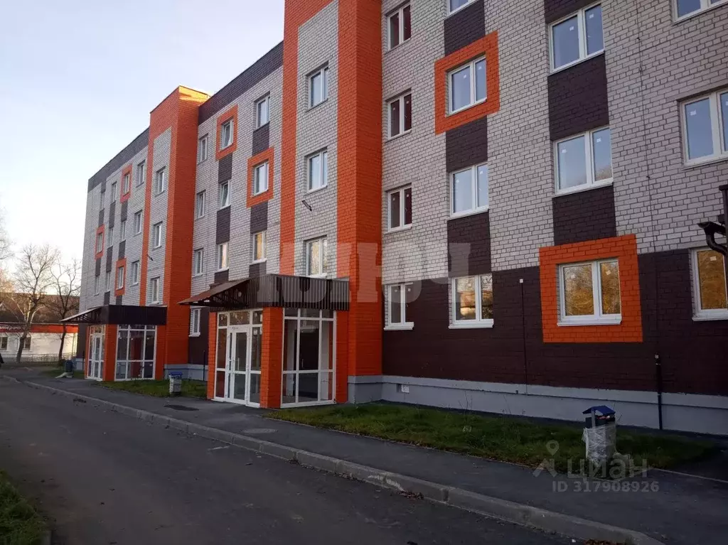 4-к кв. Вологодская область, Сокол Советская ул., 26 (87.4 м) - Фото 0