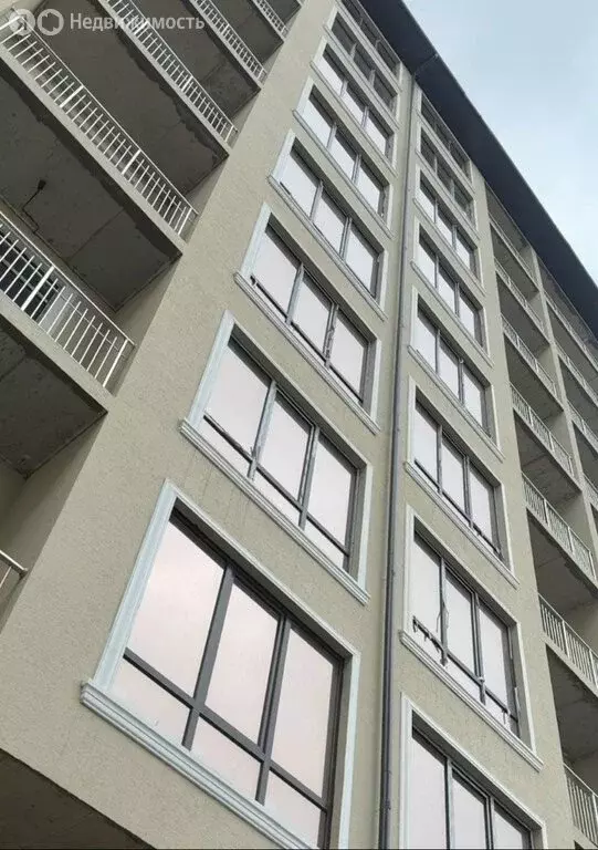 3-комнатная квартира: Нальчик, улица Ашурова, 1 (105 м) - Фото 1