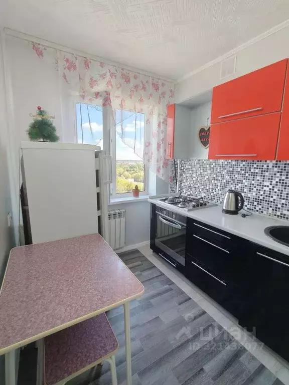 1-к кв. Омская область, Омск ул. 3-я Молодежная, 77 (28.1 м) - Фото 0