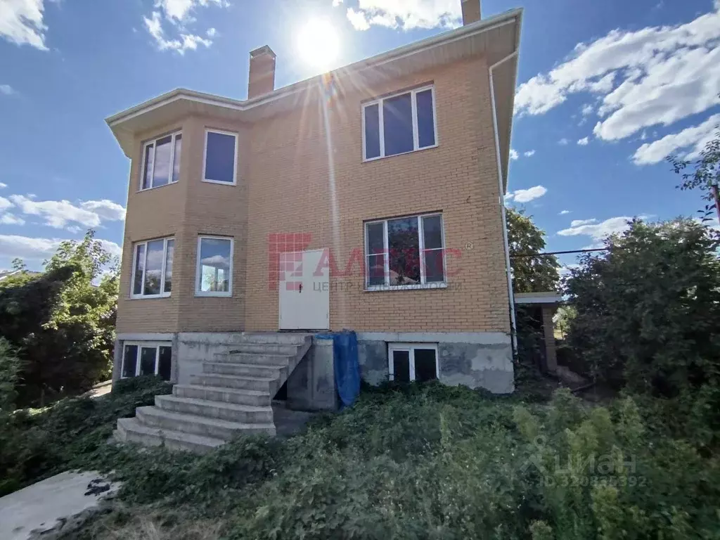 Дом в Ростовская область, Ростов-на-Дону Конный пер., 39 (327 м) - Фото 1