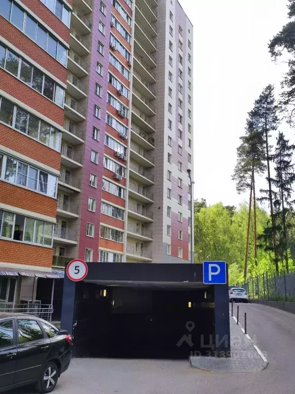 Гараж в Московская область, Одинцовский городской округ, пос. Горки-10 ... - Фото 1