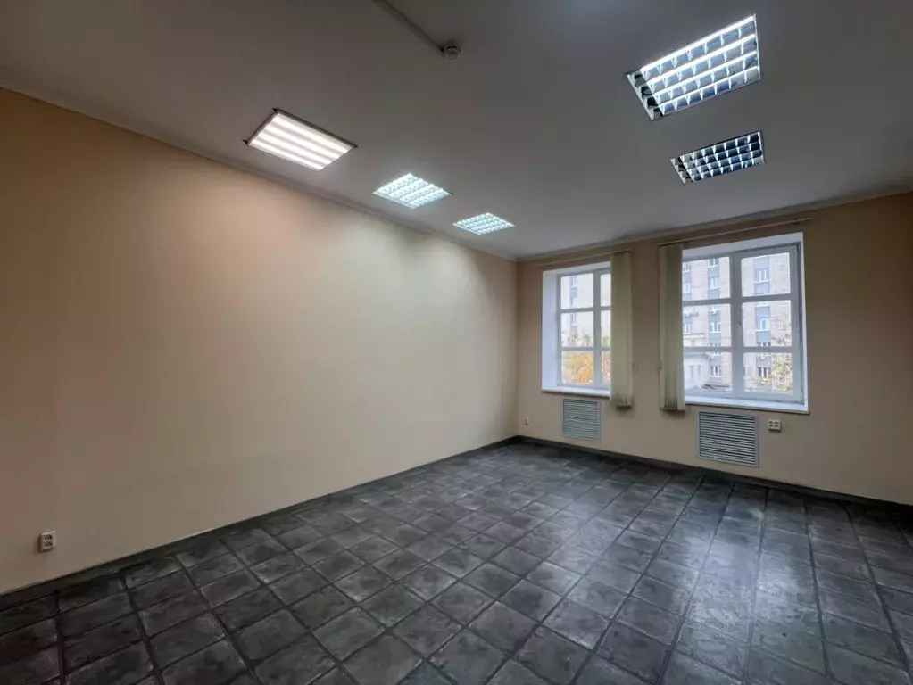 Офис в Татарстан, Казань Габдуллы Тукая ул., 91 (27 м) - Фото 1