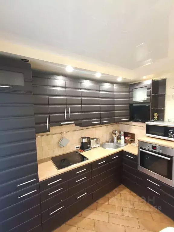 2-к кв. Карелия, Петрозаводск ул. Древлянка, 13 (56.0 м) - Фото 0