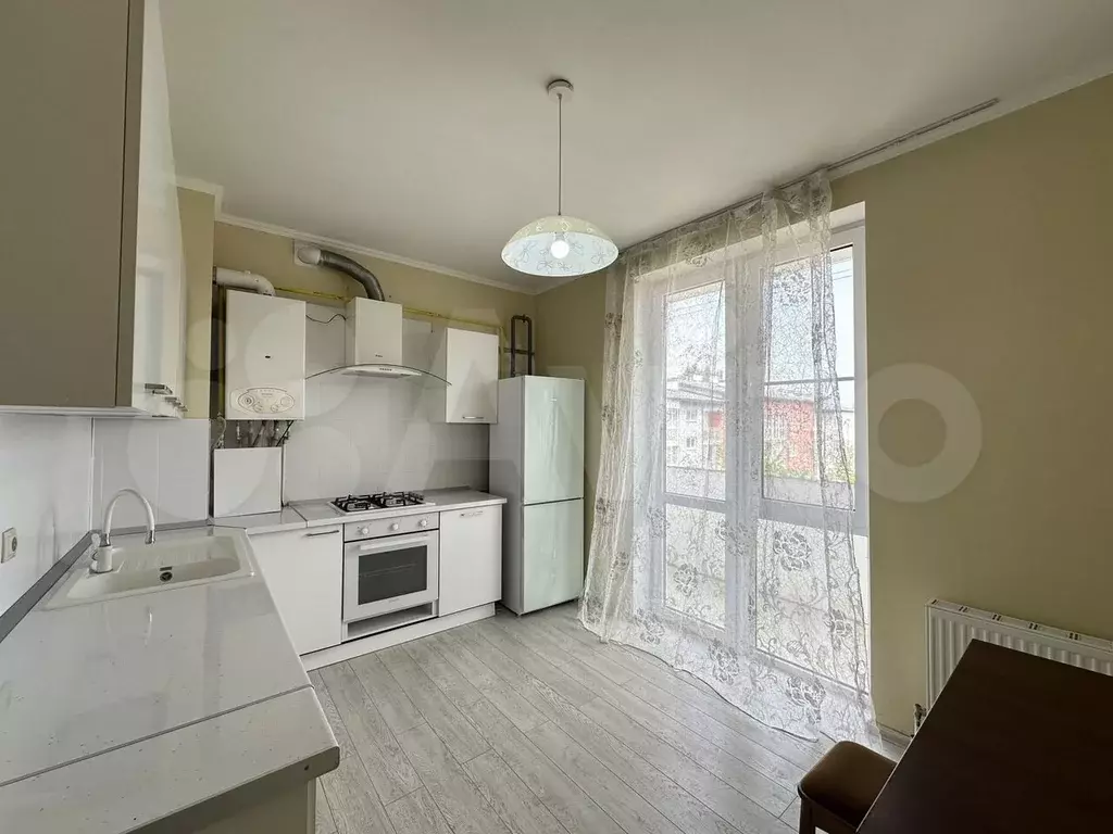 2-к. квартира, 60 м, 3/3 эт. - Фото 1