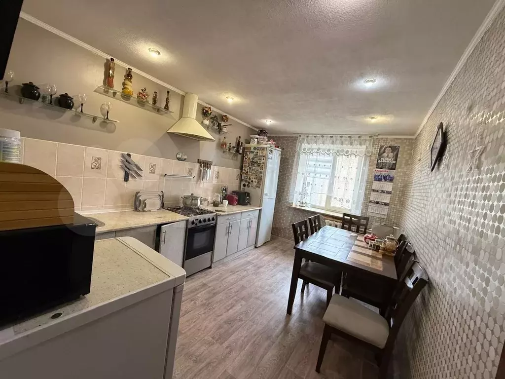 4-к. квартира, 77 м, 5/5 эт. - Фото 1