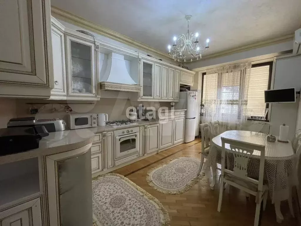 3-к. квартира, 82 м, 3/5 эт. - Фото 0
