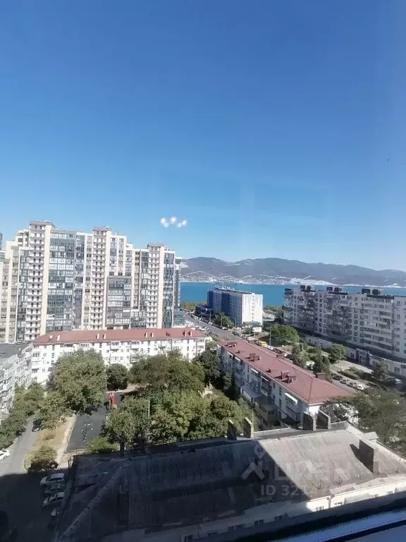 2-к кв. Краснодарский край, Новороссийск ул. Энгельса, 95 (70.0 м) - Фото 2