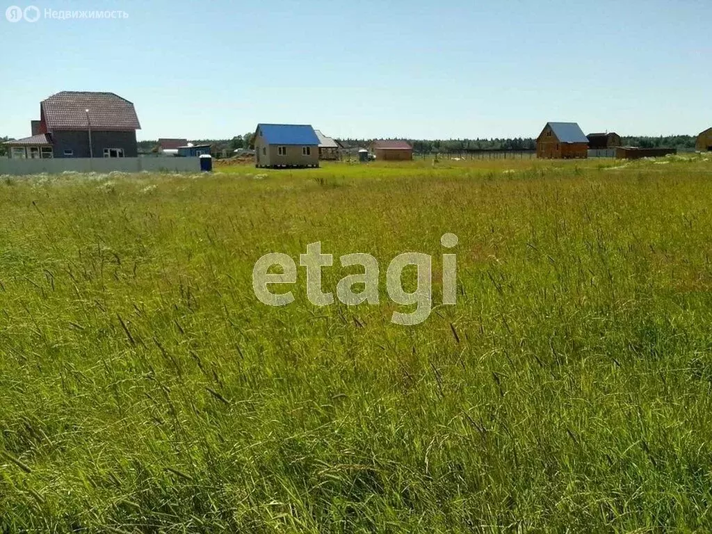 Участок в село Усть-Ивановка, Военная улица (15 м) - Фото 0