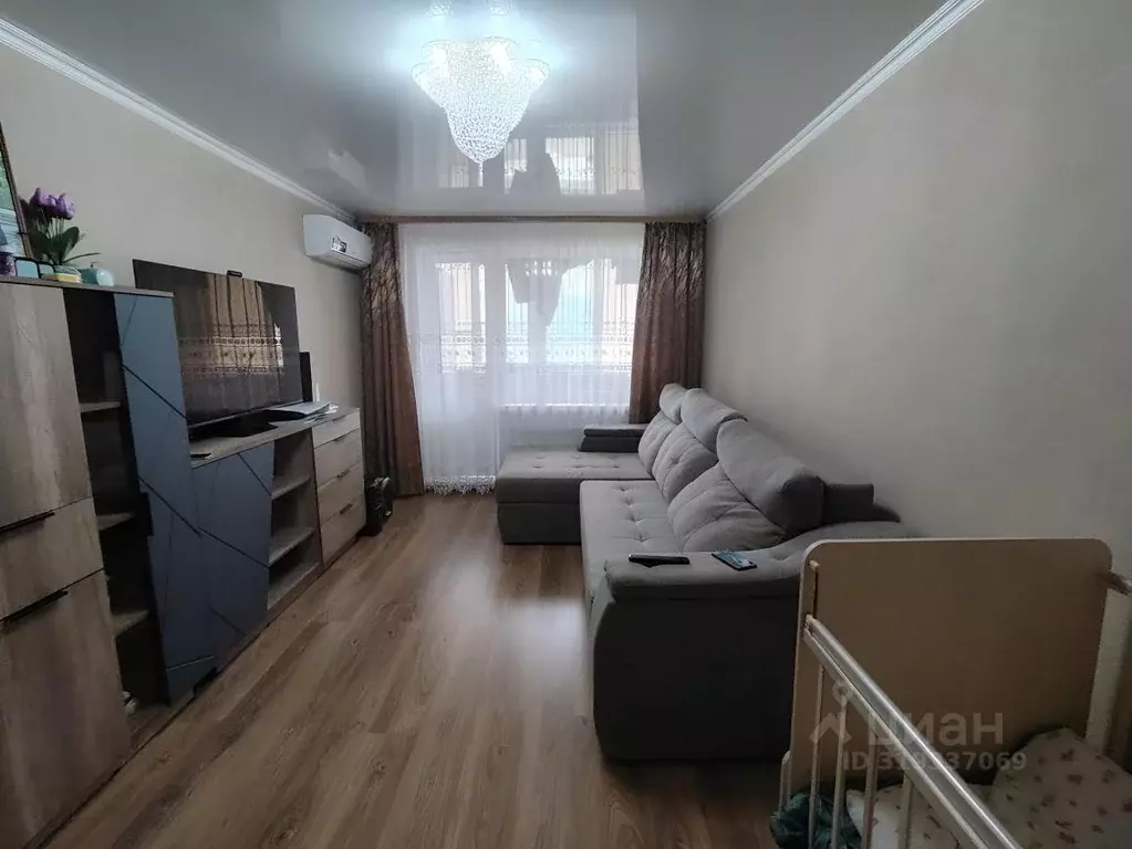 2-к кв. Оренбургская область, Орск Братская ул., 56А (49.6 м) - Фото 0