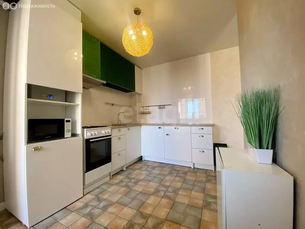 3-комнатная квартира: Перикса, улица Железнодорожная Казарма, 5А (71.9 ... - Фото 1