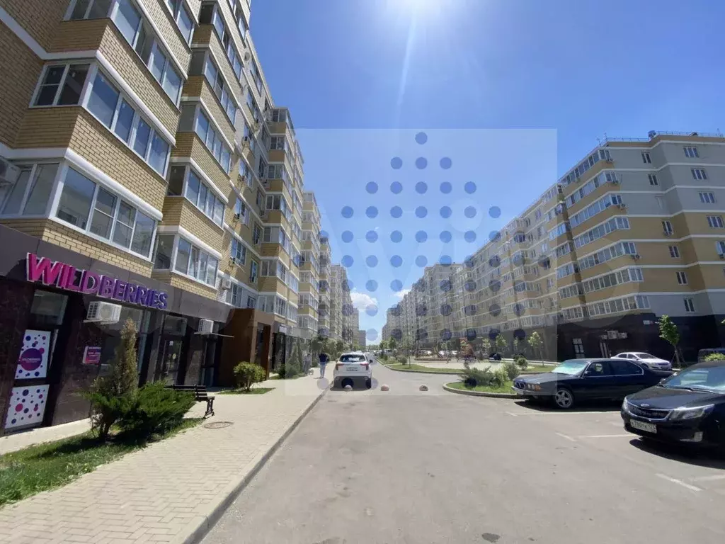 Торговая площадь, услуги, офис 78 кв. м., свой вход, витраж - Фото 1