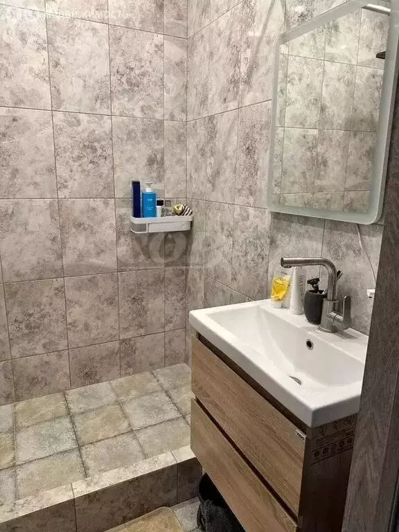 1-комнатная квартира: Тюмень, улица 50 лет Октября, 75к2 (39.4 м) - Фото 1