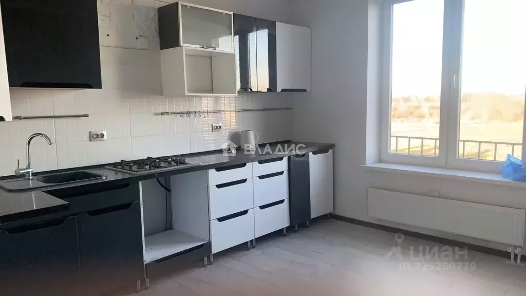 2-к кв. Калининградская область, Гурьевский муниципальный округ, пос. ... - Фото 1