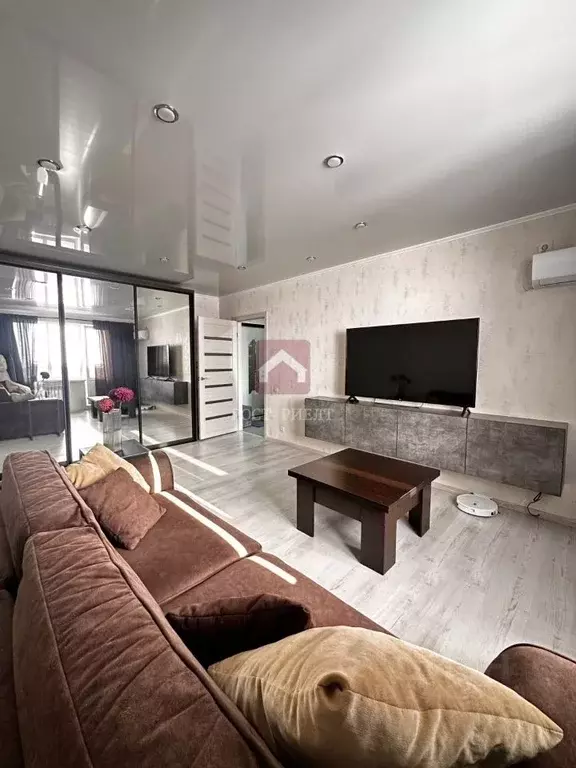 1-к кв. Саратовская область, Саратов ул. Имени С.Ф. Тархова, 47 (45.8 ... - Фото 1