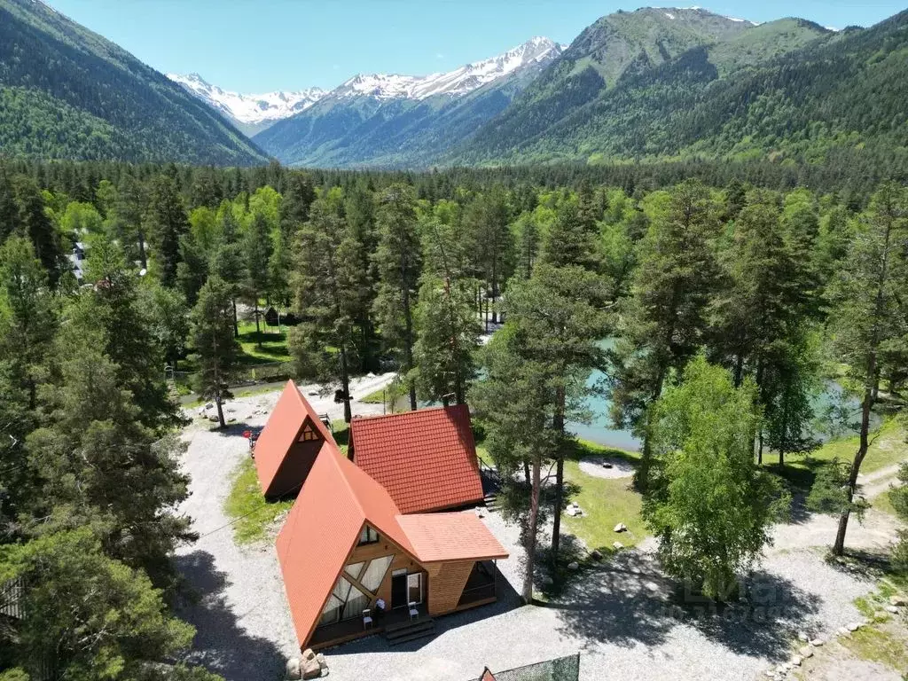 Дом в Карачаево-Черкесия, Зеленчукский район, с. Архыз  (72 м) - Фото 0