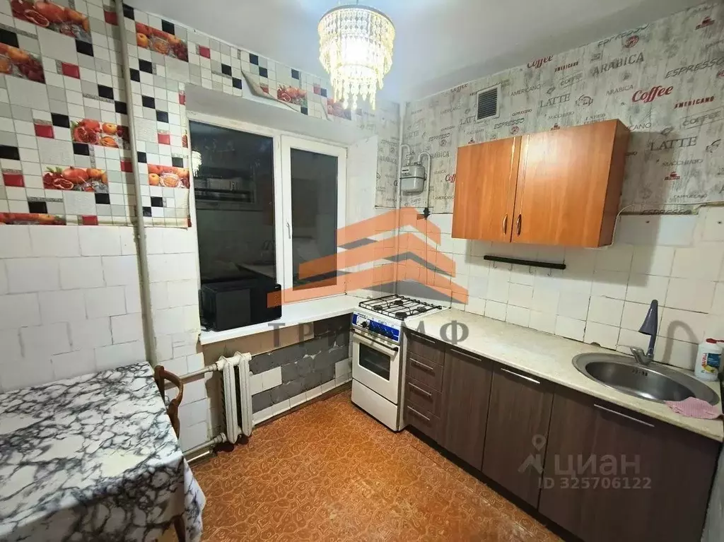 2-к кв. Крым, Феодосия ул. Гарнаева, 79 (46.2 м) - Фото 1