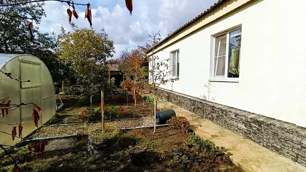 Дом в Ростовская область, Каменск-Шахтинский Первомайская ул. (66 м) - Фото 2