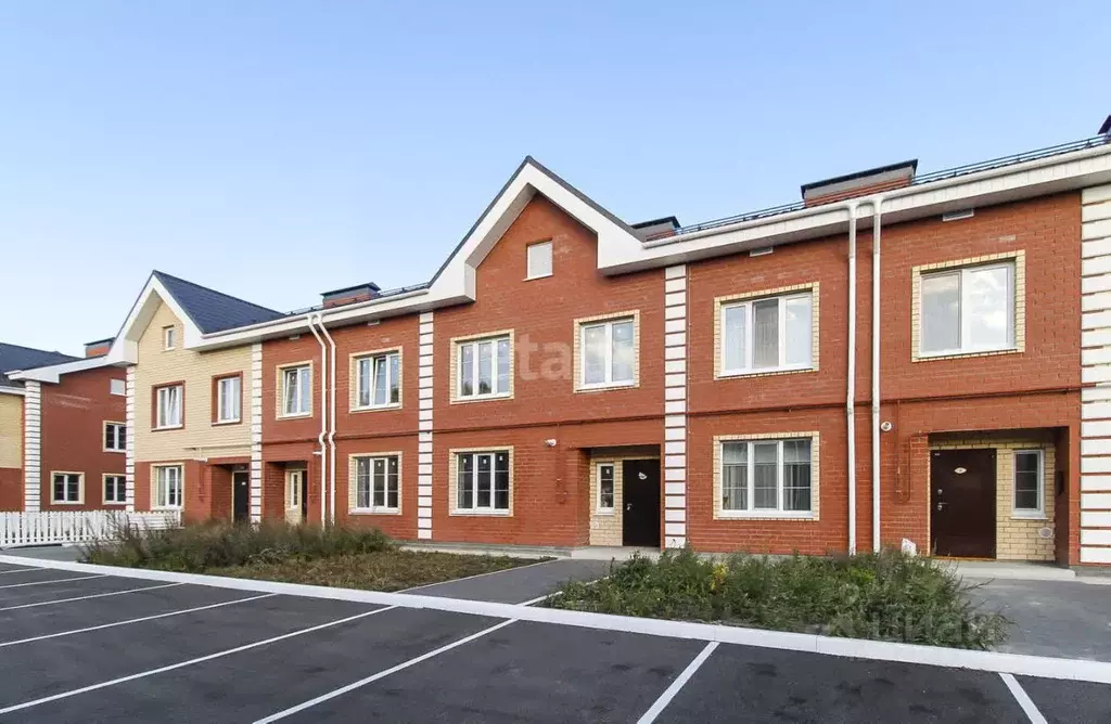 Таунхаус в Тюменская область, Тюмень ул. Алексея Рогожина (90 м) - Фото 0