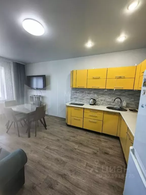 1-к кв. Тюменская область, Тюмень ул. Федюнинского, 64к2 (48.0 м) - Фото 1