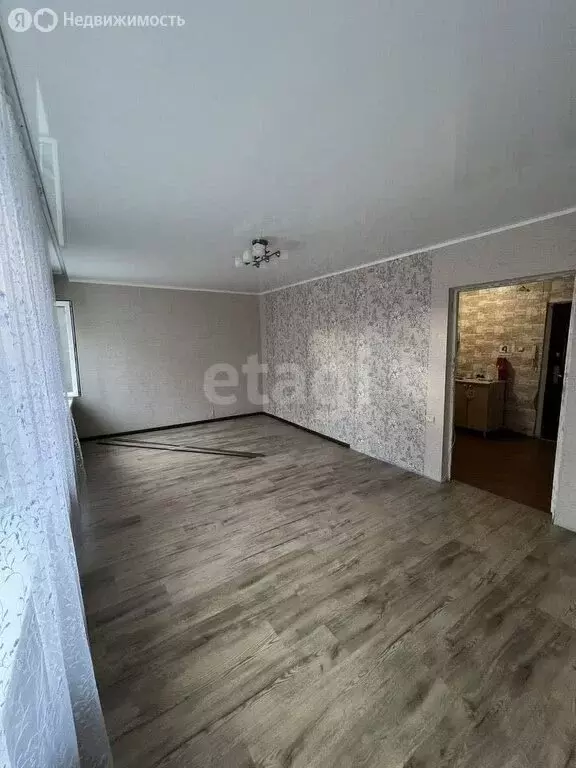 2-комнатная квартира: Златоуст, улица имени А.В. Суворова, 85 (54 м) - Фото 1