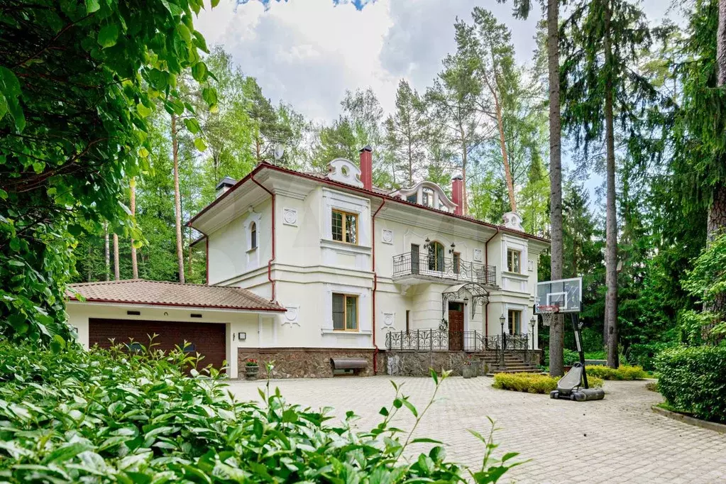 Дом 800 м на участке 55 сот. - Фото 0
