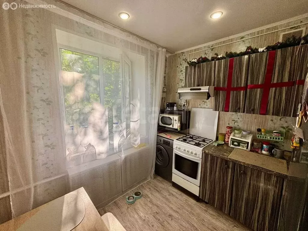 3-комнатная квартира: Остров, улица Шумейко, 4 (55.6 м) - Фото 0