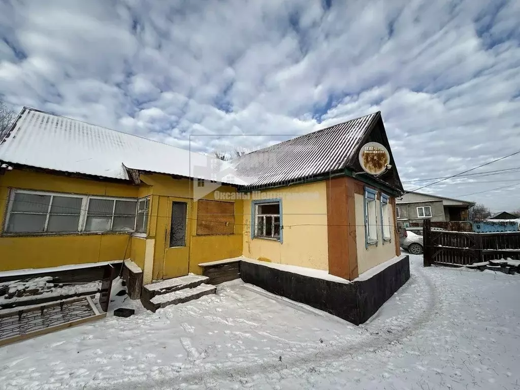 Дом в Оренбургская область, Орск пос. Первомайский, ул. Беломорская, 2 ... - Фото 1