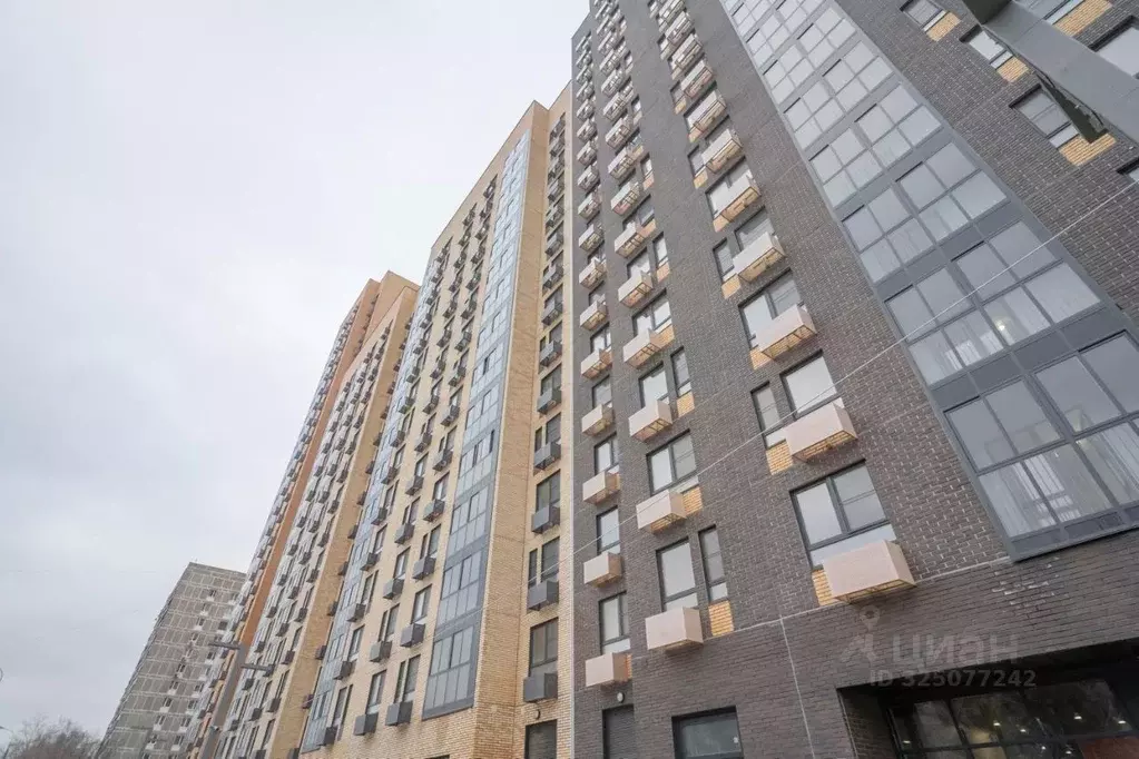 Гараж в Москва 3-я Владимирская ул., 23 (16 м) - Фото 1