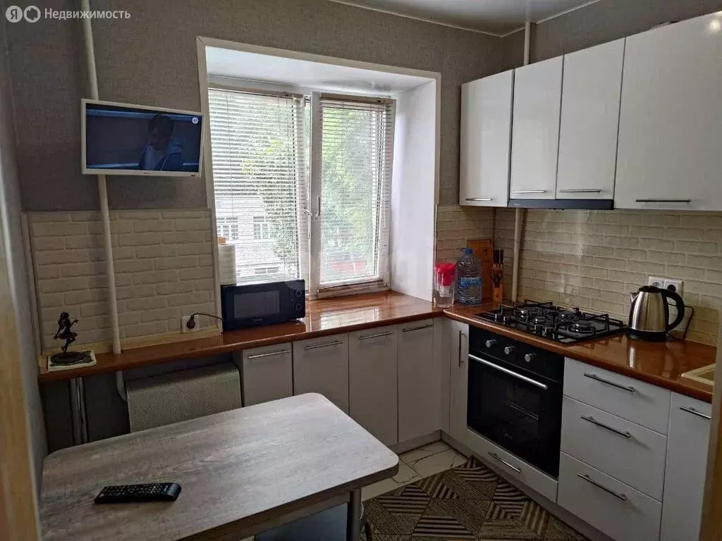 2-комнатная квартира: Тюмень, Харьковская улица, 58 (43.6 м) - Фото 1