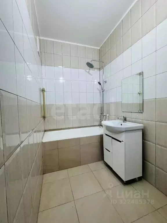 1-к кв. Саха (Якутия), Якутск ул. Каландаришвили, 21/2 (38.8 м) - Фото 1