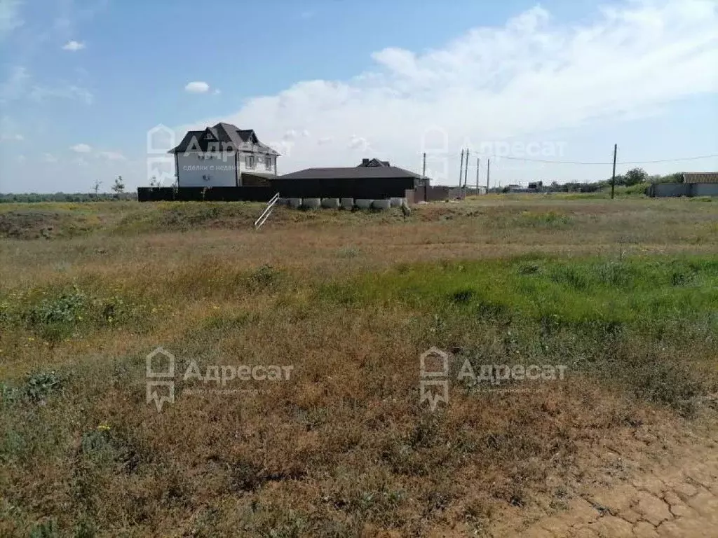 Участок в Волгоградская область, Светлоярский район, с. Райгород  ... - Фото 1