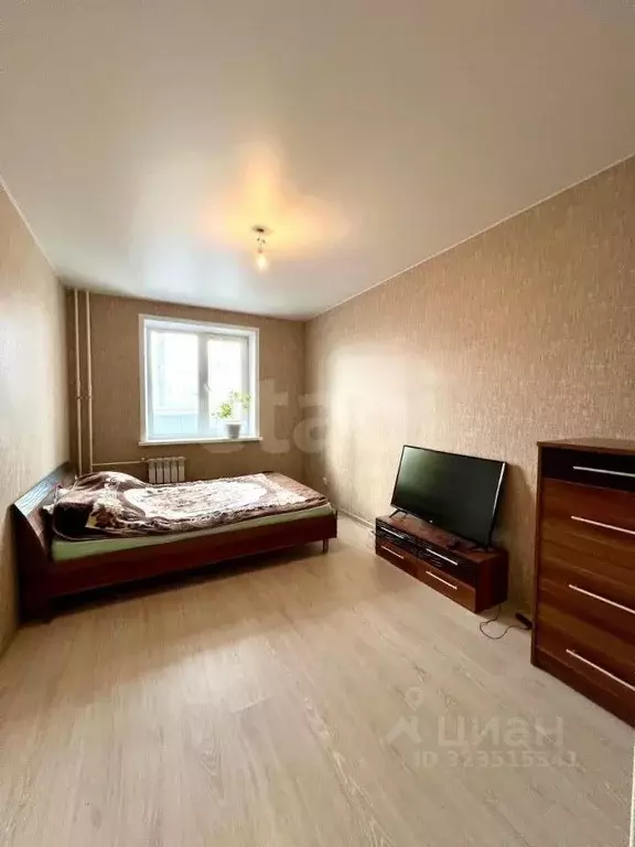 1-к кв. Курганская область, Курган Заозерный жилрайон, 12-й мкр, 31 ... - Фото 0