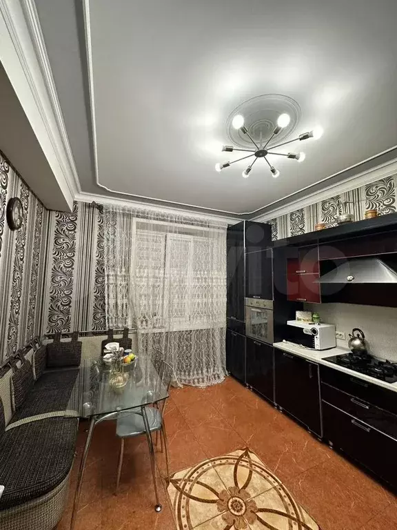 3-к. квартира, 120 м, 2/6 эт. - Фото 1