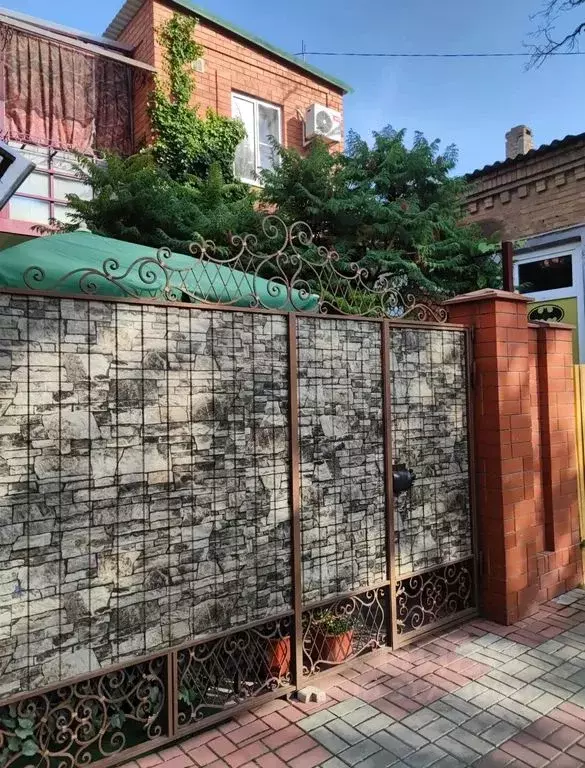 2-к кв. Краснодарский край, Ейск ул. Энгельса, 61 (45.0 м) - Фото 1