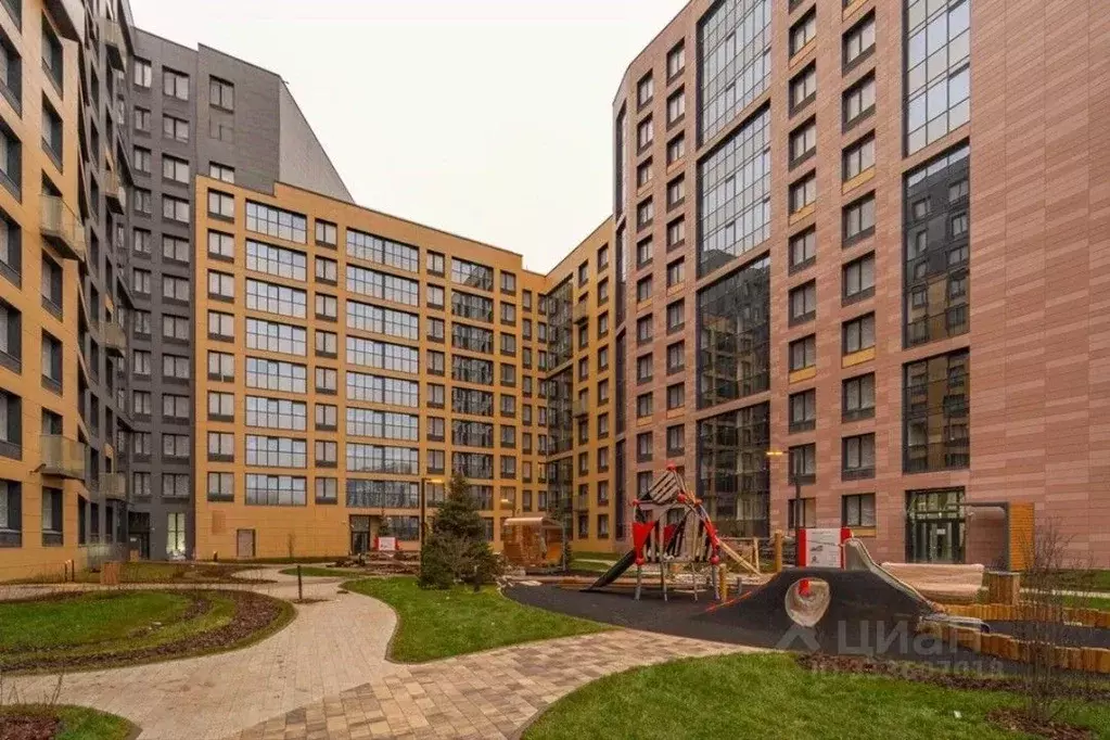 3-к кв. Санкт-Петербург ул. Лидии Зверевой, 6 (88.2 м) - Фото 1