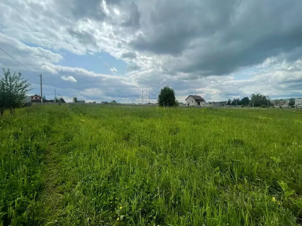 Участок в Московская область, Сергиево-Посадский городской округ, д. ... - Фото 1