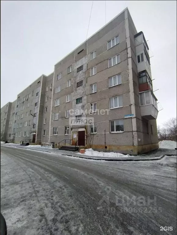 2-к кв. Омская область, Омск Входной мкр, 19/2 (50.6 м) - Фото 0