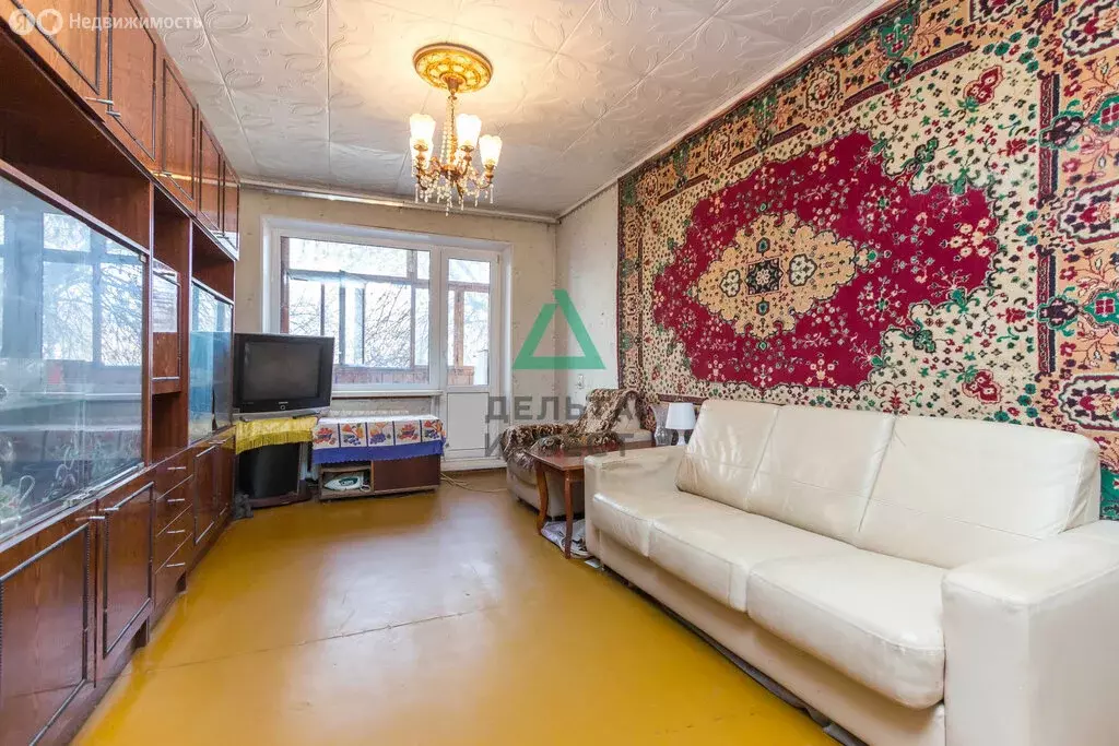 3-комнатная квартира: Уфа, Комсомольская улица, 163/1 (60.6 м) - Фото 1