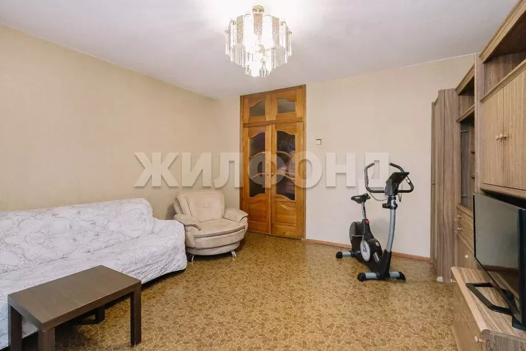 4-к кв. Новосибирская область, Новосибирск ул. Есенина, 8/1 (92.3 м) - Фото 2