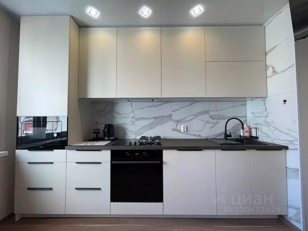 3-к кв. Калининградская область, Калининград ул. Согласия, 8 (70.0 м) - Фото 1