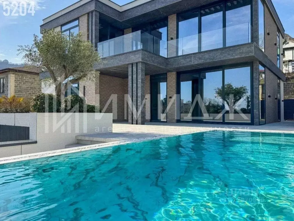 Дом в Краснодарский край, Сириус пгт ул. Ружейная (300 м) - Фото 0
