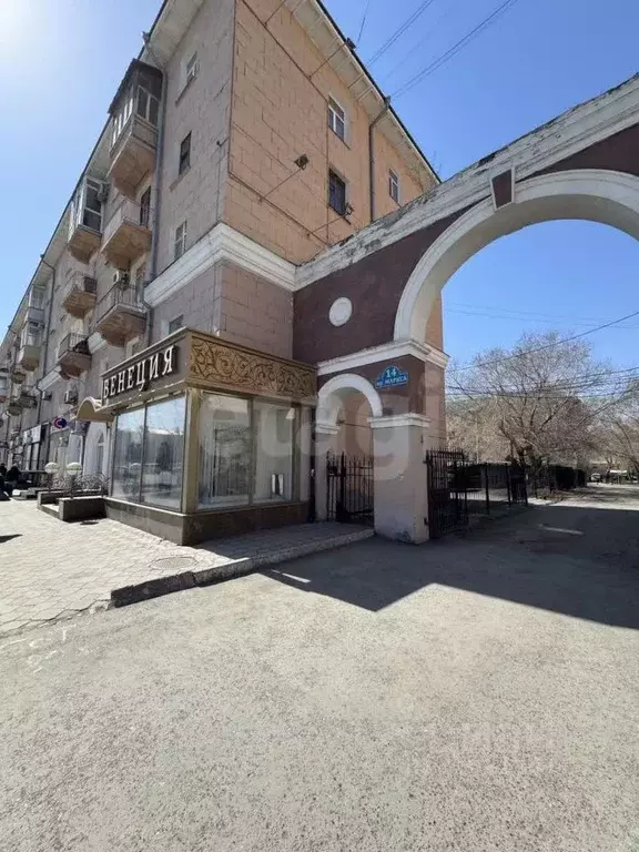3-к кв. Омская область, Омск просп. Карла Маркса, 14 (76.7 м) - Фото 0