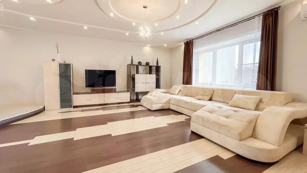 3-к. квартира, 112 м, 4/4 эт. - Фото 1