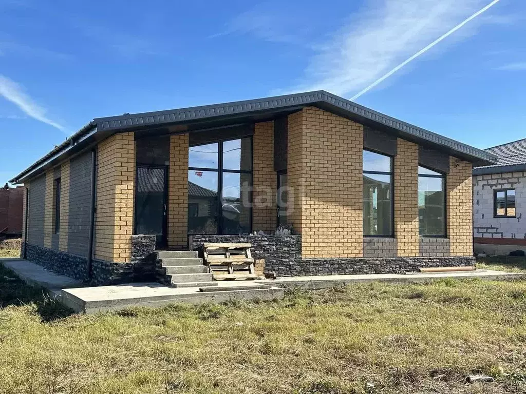 Дом в Башкортостан, Уфимский район, Русско-Юрмашский сельсовет, д. ... - Фото 0