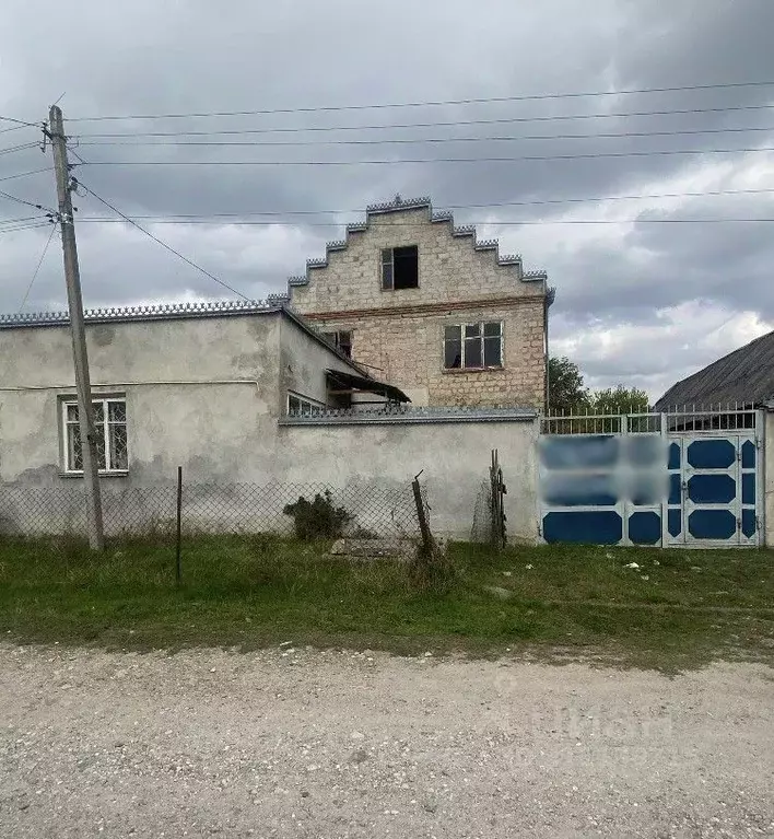 Дом в Кабардино-Балкария, Чегемский район, с. Яникой ул. Мечиева, 10 ... - Фото 1