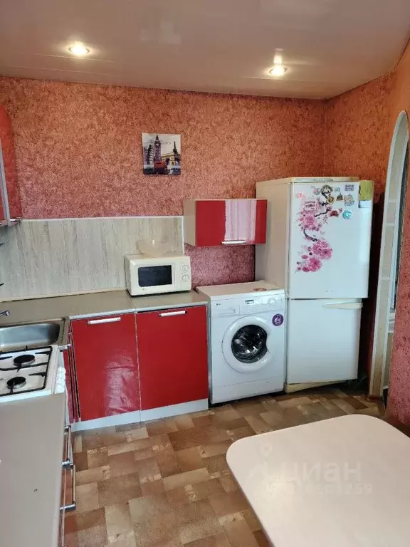 1-к кв. Ленинградская область, Кириши ул. Строителей, 26 (30.1 м) - Фото 1
