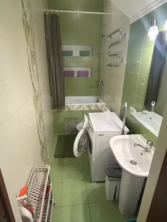 1-к. квартира, 38 м, 1/3 эт. - Фото 1