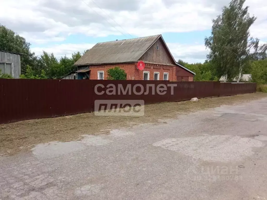 Дом в Рязанская область, Спасский муниципальный округ, с. Михали ул. ... - Фото 1