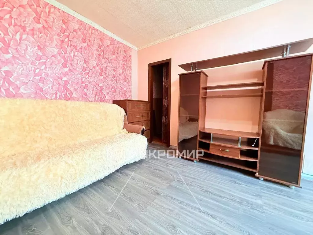 2-к кв. Орловская область, Урицкий район, Нарышкино пгт ул. ... - Фото 1