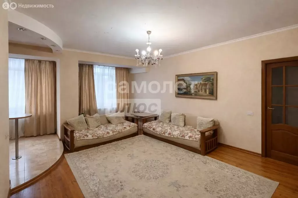 2-комнатная квартира: Махачкала, улица Нигматулы Магомедова, 75к1 (73 ... - Фото 1